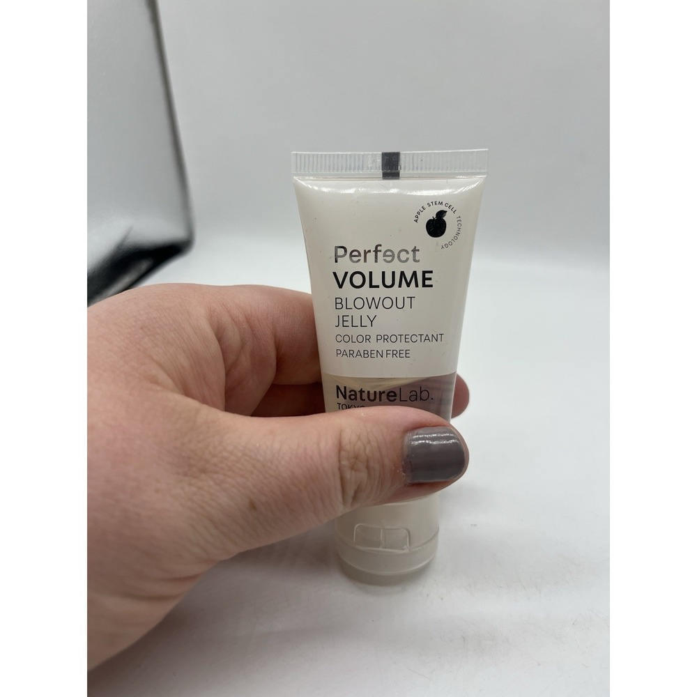 Perfect Volume Blowout Jelly Color Protectant Nature Lab Tokyo 1.0 Fl Oz Travel - Picture 8 of 9